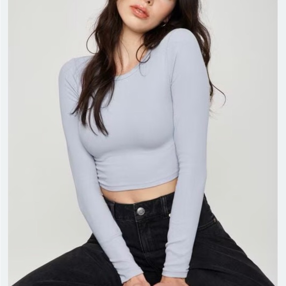 Set of 3 Garage Kylie crop tops! - Picture 4 of 4